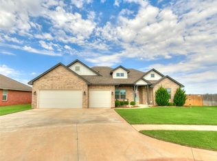1455 Auburn Cir, Piedmont, OK 73078