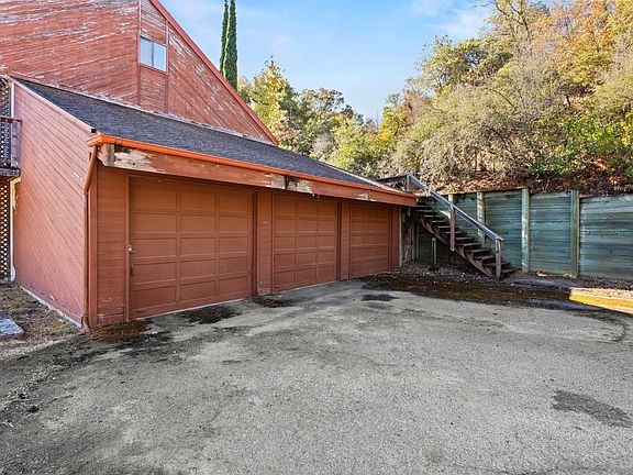 4th image of 4500 Lake Ridge Road