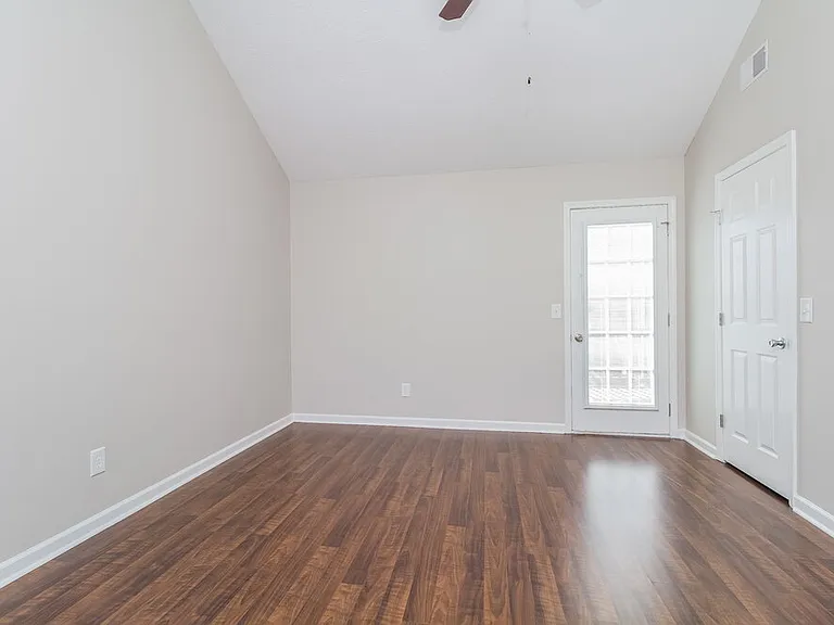 922 Sky Valley Trl — Photo 10