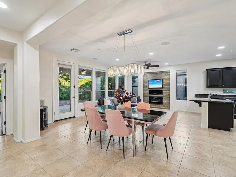 12600 W Rosewood Ln — Photo 11