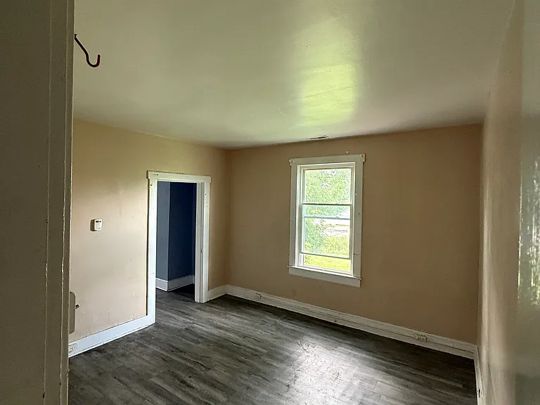 4059 Lower Valley Pike #4 — Photo 7