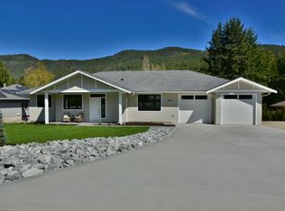 2799 Mountview Dr, Blind Bay, BC V0E1H1
