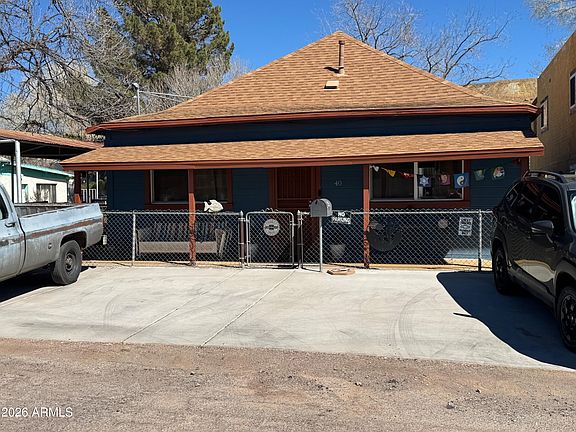 2nd image of 40 Cochise Row