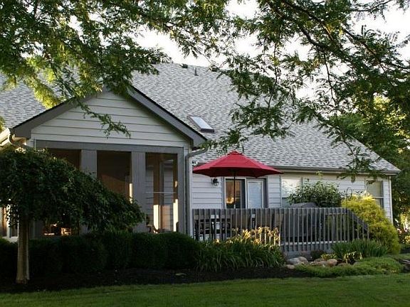 3rd image of 4105 Parkshore Dr