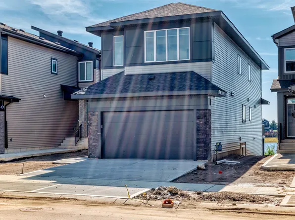 449 Crystal Crk, Leduc, AB T9E 0X5
