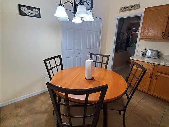 5th image of 471 El Camino Dr
