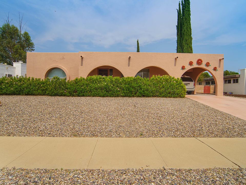 1st image of 1520 S San Luis