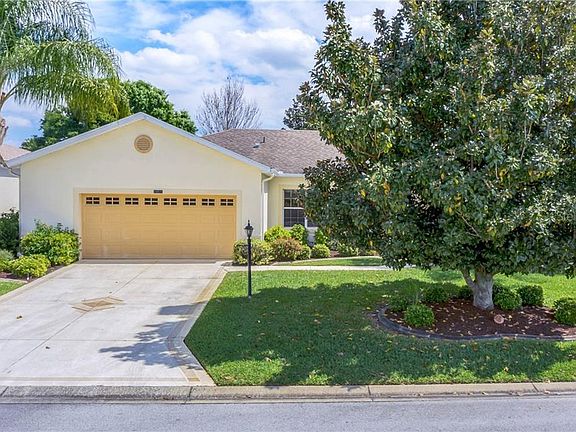 3rd image of 24526 Parlange Ct