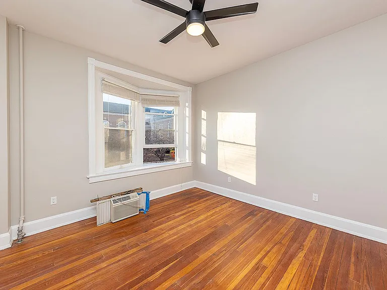 105 Washington St — Photo 27