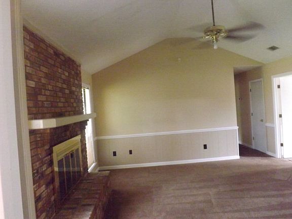 5th image of 2637 Portsmouth Pl