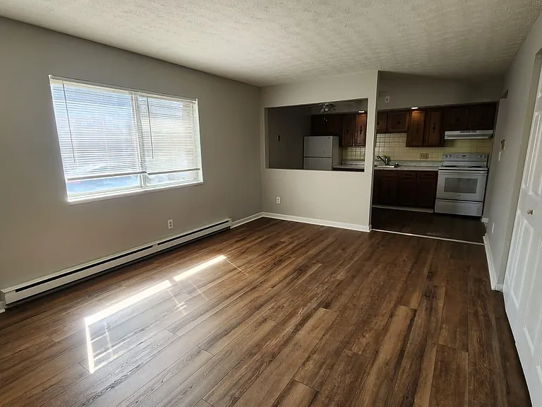 104 Lexington Ave #2 — Photo 2