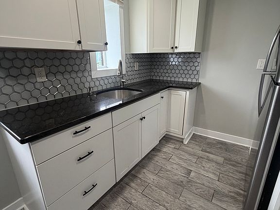 2nd image of 155 W Main St