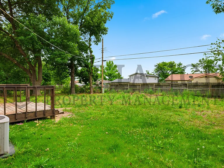 8025 E Indianapolis St — Photo 3