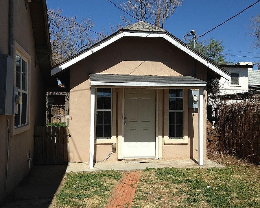 1st image of 418 W 10th St #1