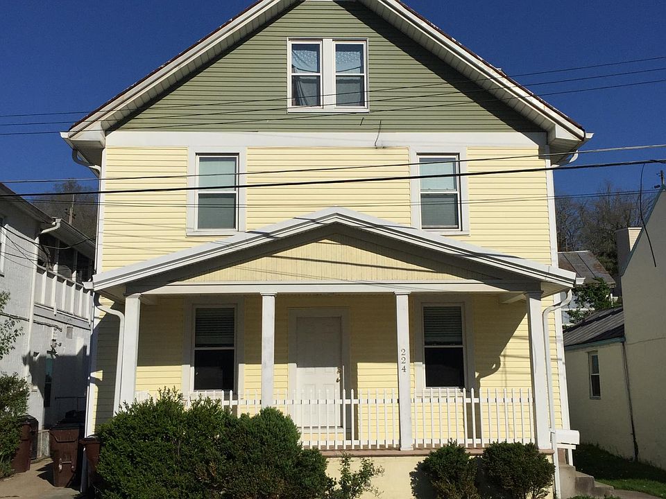 1st image of 224 Water St APT 1