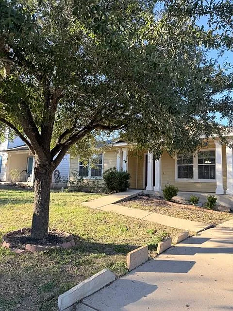 Building Photo - 17808 Golden Valley Dr