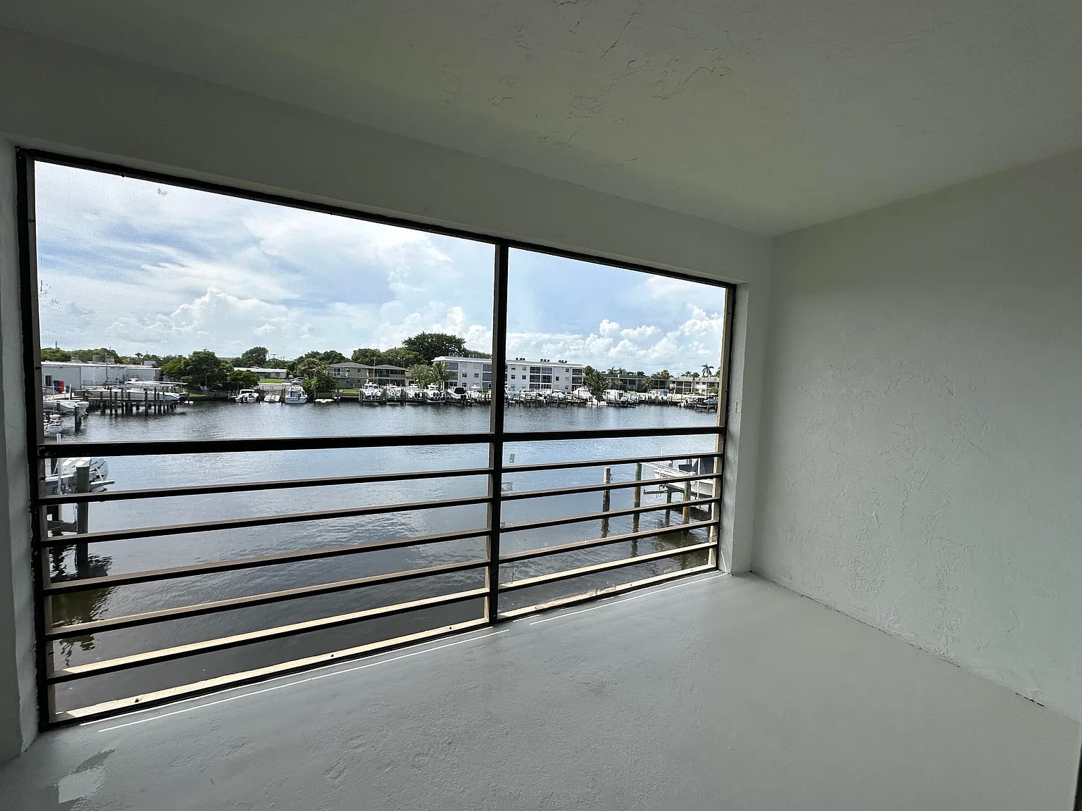 2 bed, 2.0 bath, 1084 sqft, $2,500 — Photo 2