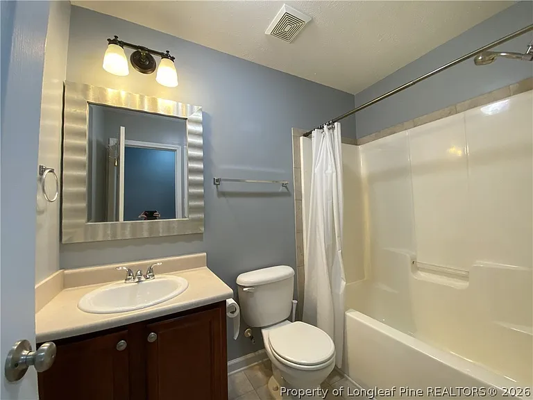 117 Scranton Ct — Photo 13