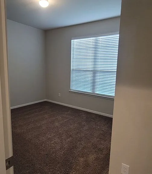 3206 Trinity Dr — Photo 24