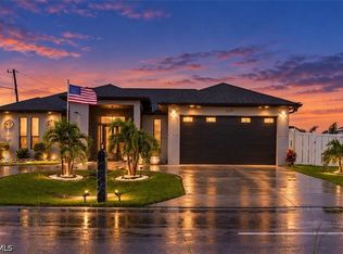 1113 Embers Pkwy W, Cape Coral, FL 33993