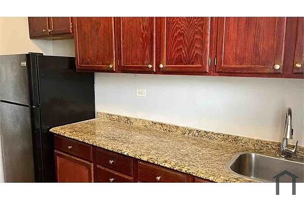 Building Photo - 6731 S Perry Ave #2