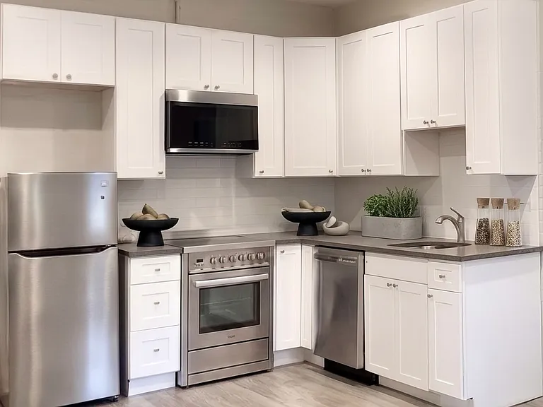 1719 Pearl St #2 — Photo 3