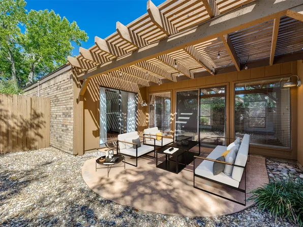 3255 Whispering Oak Trl, Farmers Branch, TX 75234