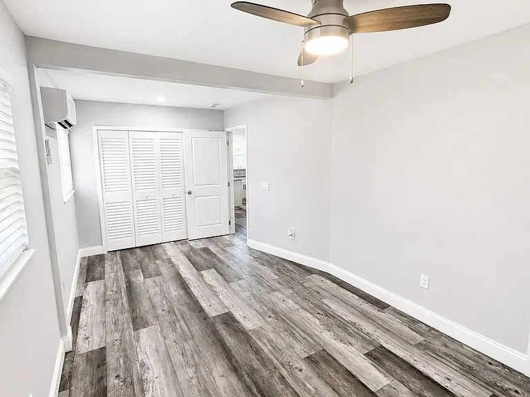 2728 Goodrich Ave — Photo 15