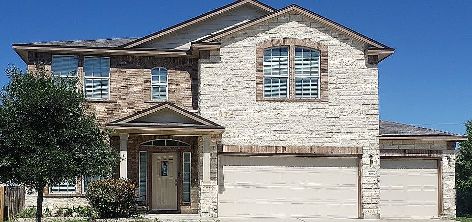 1st image of 2105 Scott Dr