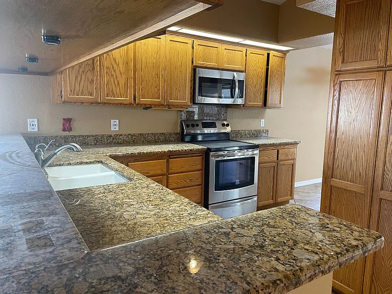 375 London Bridge Rd #39 — Photo 21