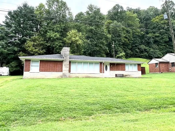 157 Ash Ln, Prestonsburg, KY 41653