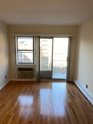 Rented by Bouklis Group | media 3