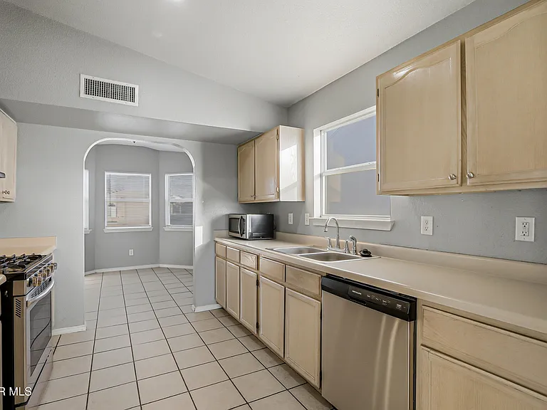 12483 Tierra Dulce Dr — Photo 4
