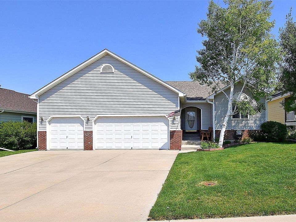 1st image of 322 53rd Avenue Ct