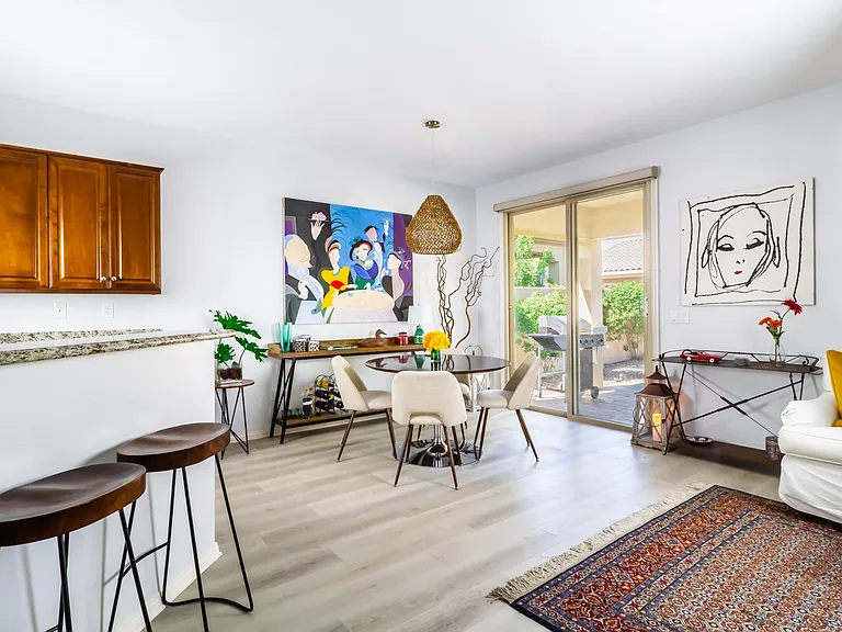 81098 Avenida Vidrio — Photo 5
