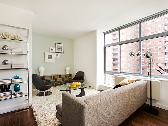 4th image of 260 W 26th St APT 10K