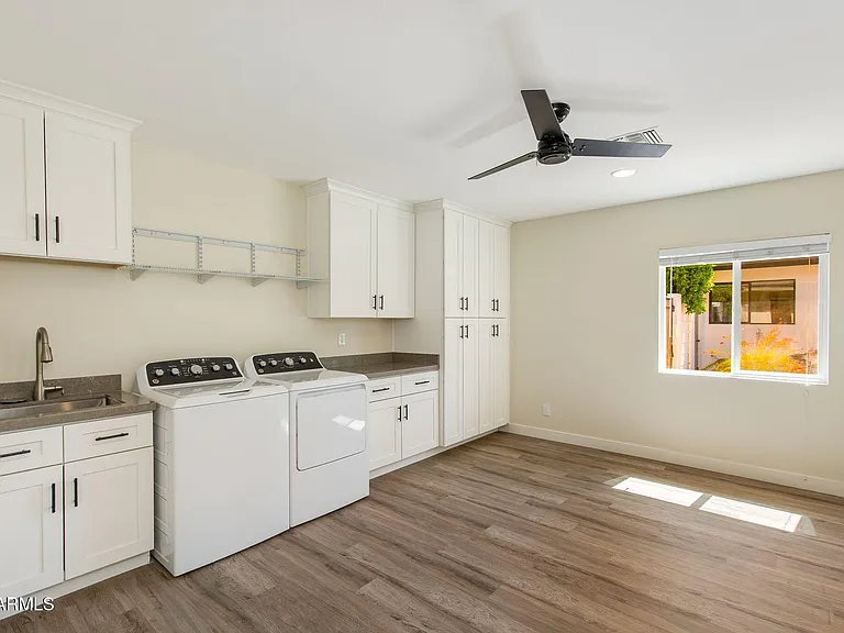 5002 E Mitchell Dr — Photo 30