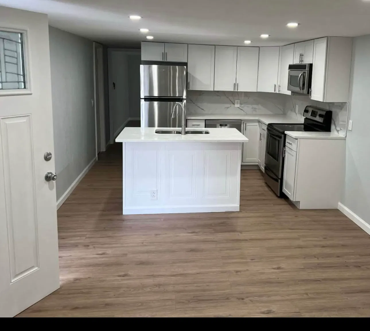 2 bed, 600 sqft, $1,600 — Photo 3