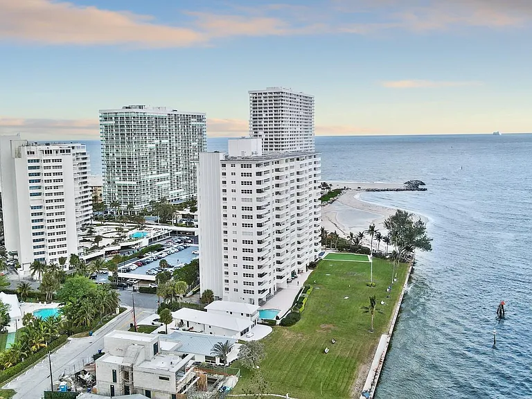 2100 S Ocean Dr #16F — Photo 36