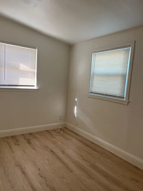2 bed, 900 sqft, $2,550 — Photo 4