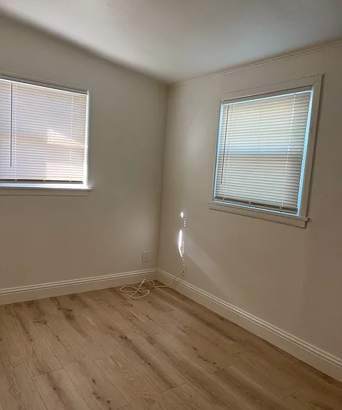 7905 Sinaloa Ave — Photo 4