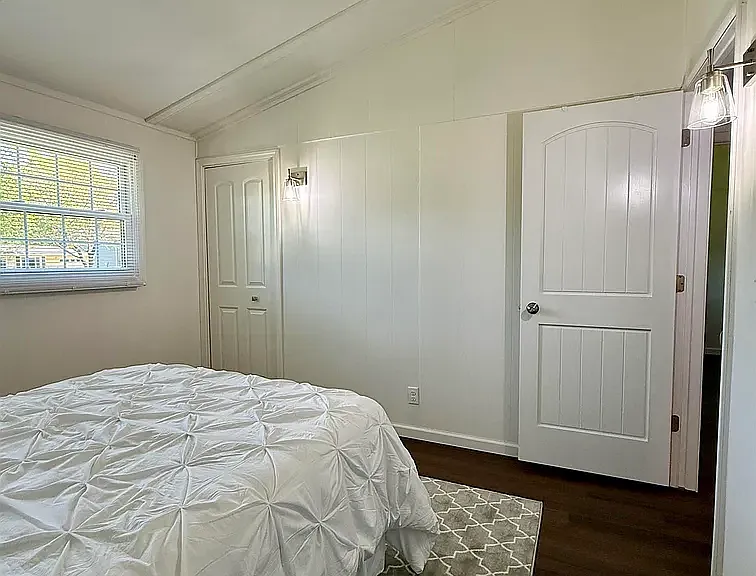 814 W Sunnyview Ave #1 — Photo 17