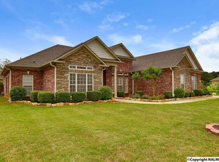 37 Holly Park Blvd, Huntsville, AL 35824