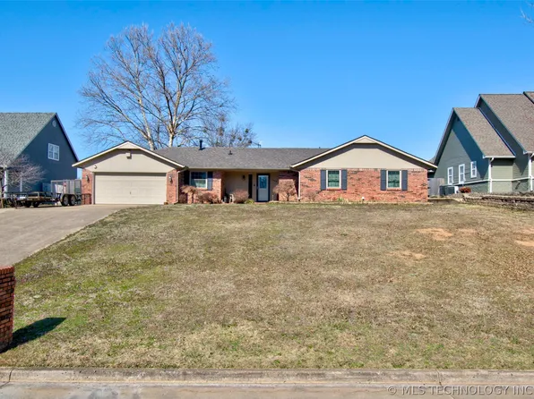 3008 Shelby Cir, Muskogee, OK 74403