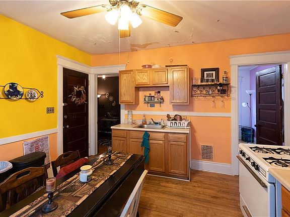 4th image of 353 Winton St #55