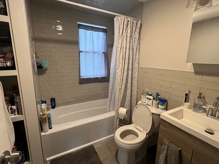 13 Edward St #2 — Photo 6