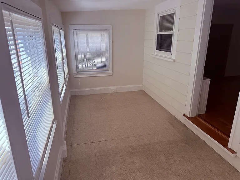224 Washington St #3 — Photo 7