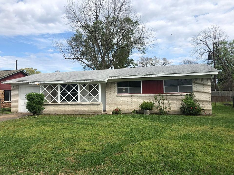 1st image of 4418 Beran Dr