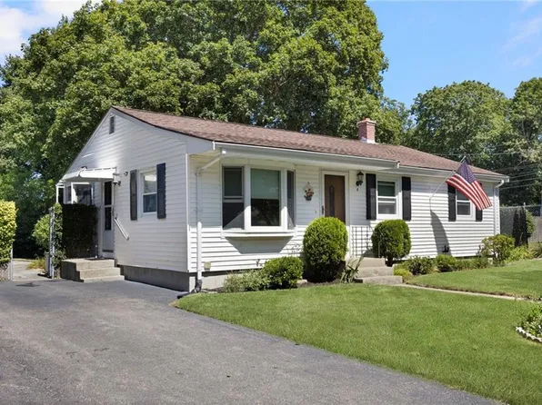 4 Avenue E, Lincoln, RI 02865