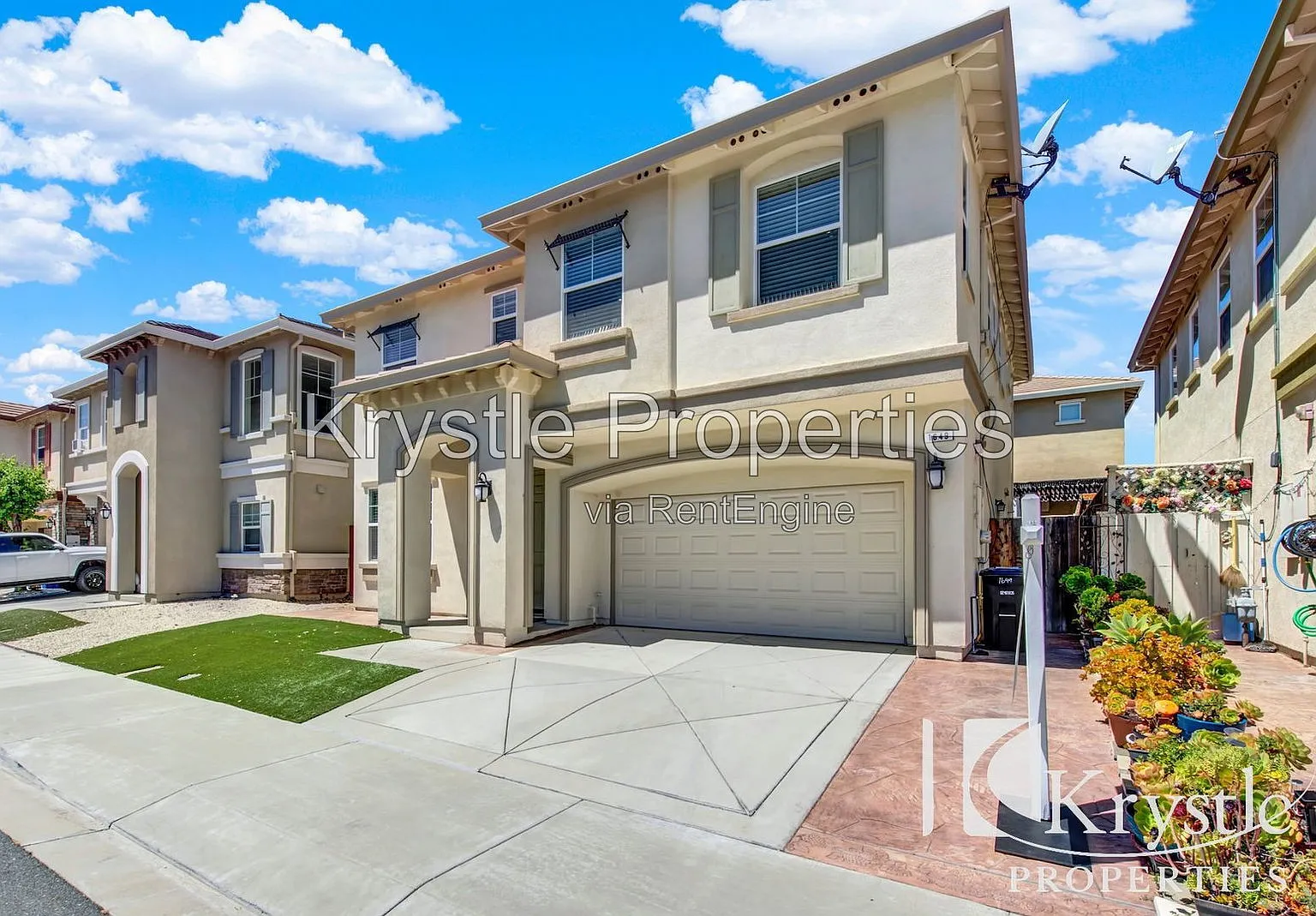 5 bed, 3.0 bath, 2375 sqft, $4,000 — Photo 3